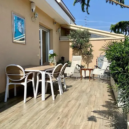 Daire Con Terrazza In Zona Navigli - Tortona