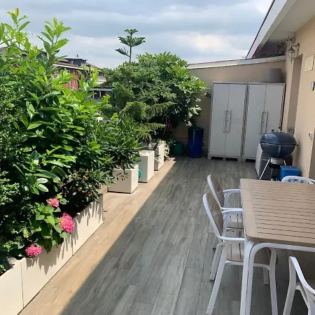 Daire Con Terrazza In Zona Navigli - Tortona